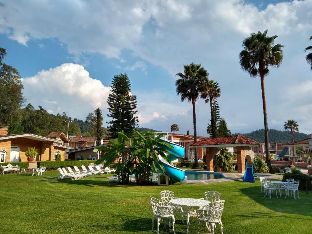 Hotel Villa Monarca Inn Zitácuaro Exterior foto