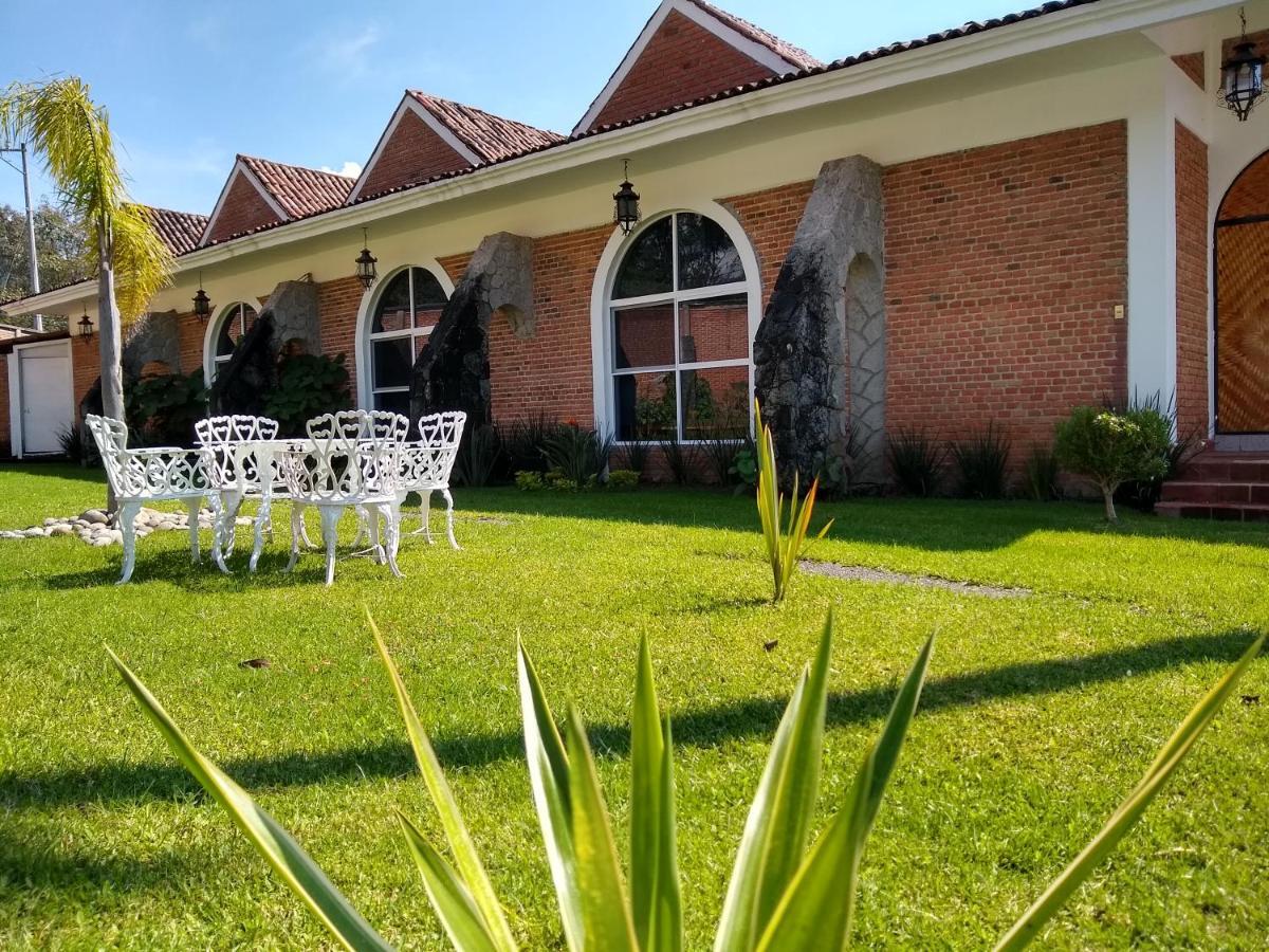 Hotel Villa Monarca Inn Zitácuaro Exterior foto