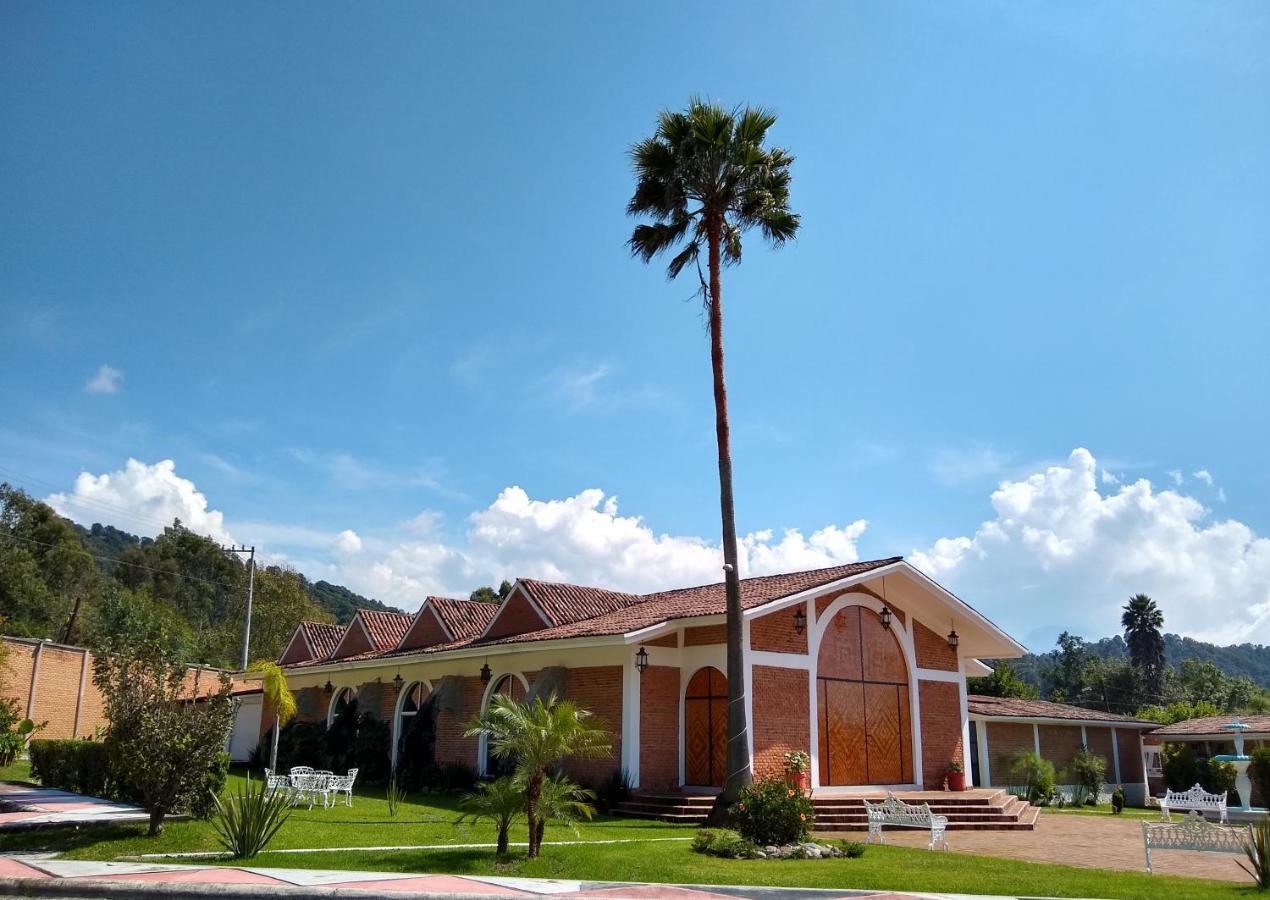 Hotel Villa Monarca Inn Zitácuaro Exterior foto